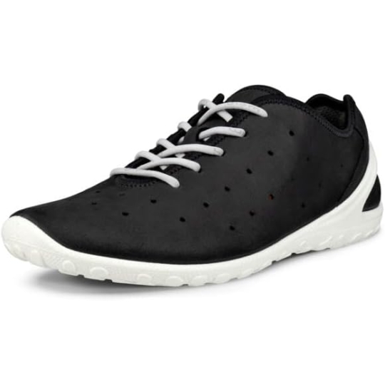 NOEL & SNEAKER TỪ ECCO CHO ANH EM