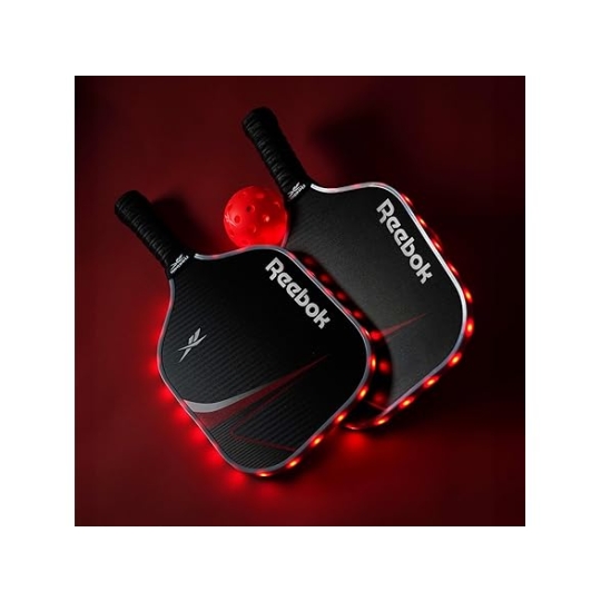 TRUNG THU & BỘ ĐÔI VỢT PICKLEBALL "THIÊN THẦN BÓNG ĐÊM" TỪ REEBOK