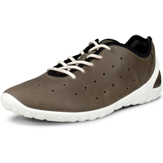 NOEL & SNEAKER TỪ ECCO CHO ANH EM