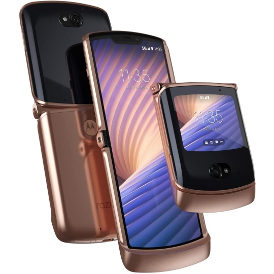Cùng Motorola Razr 5G "Vàng Bạc" đón TẾT