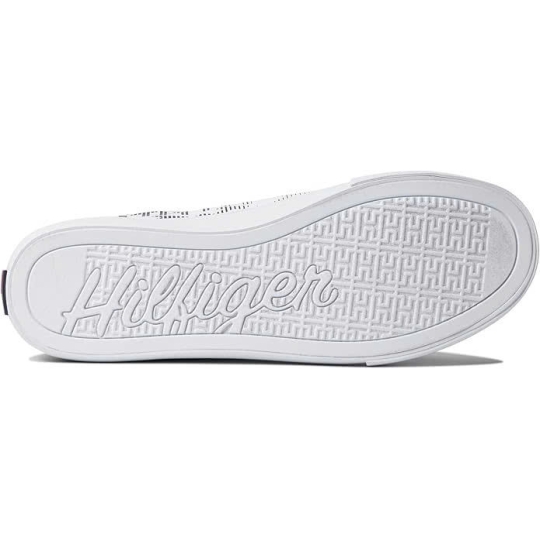 TỰU TRƯỜNG & Giày sneaker thời trang cho các bạn nữ từ TOMMY HILFILGER