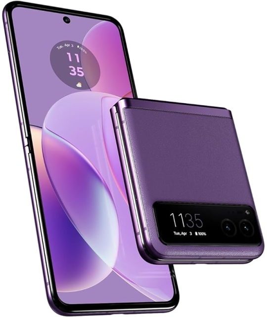 VALENTINE 14/2 & "BẬT NẮP" CÙNG MOTOROLA RAZR