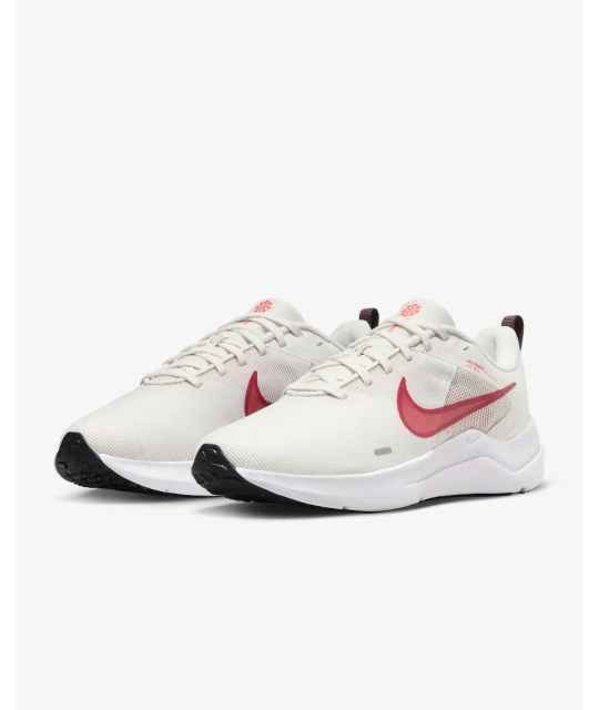 BLACK FRIDAY 2024 & GIÀY RUNNING CHO CHỤY EM TỪ NIKE